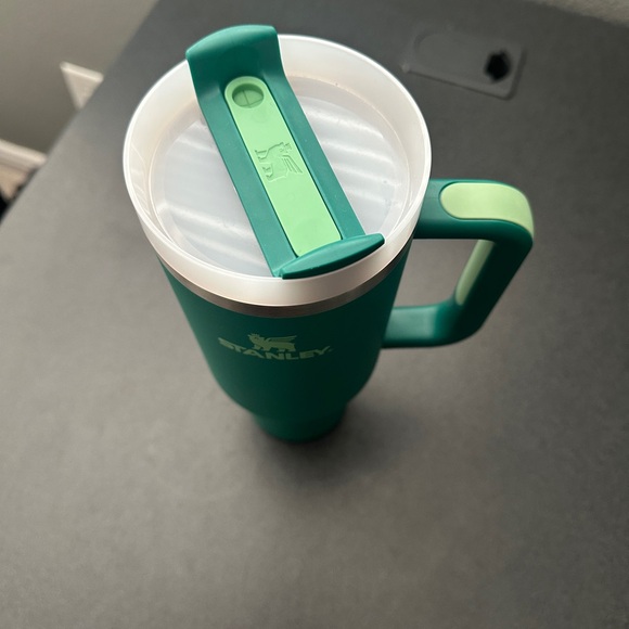 Stanley Alpine Green 40oz Tumbler - Picture 5 of 7